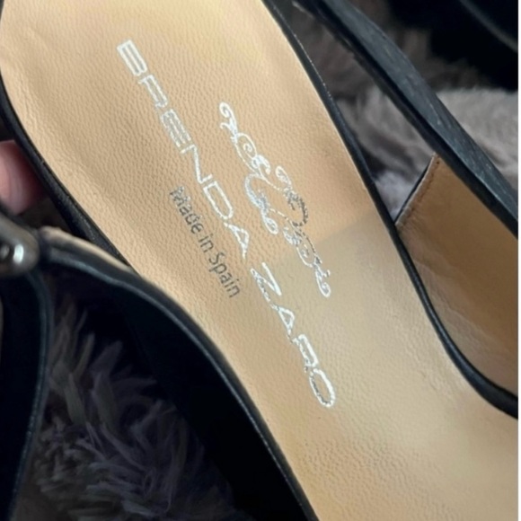 Brenda Zaro Point Toe Sling Back Heels - Picture 12 of 16